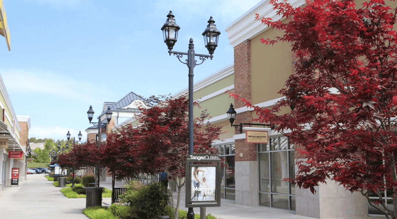 tanger outlets walkway in mebane north carolina