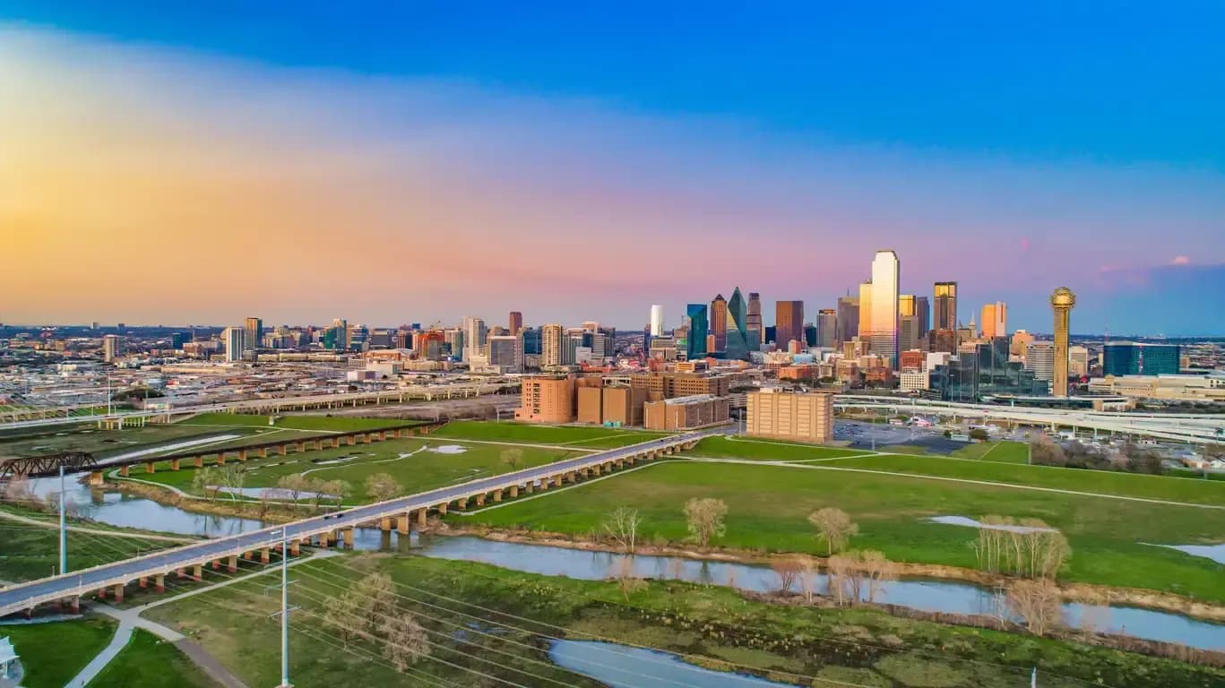 Dallas texas skyline